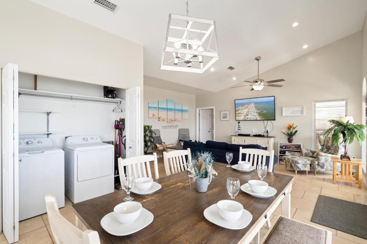 Marisol - Pet Friendly And Gulf Front! Enjoy The Large Deck With Amazing Views! Home Dauphin Island Esterno foto